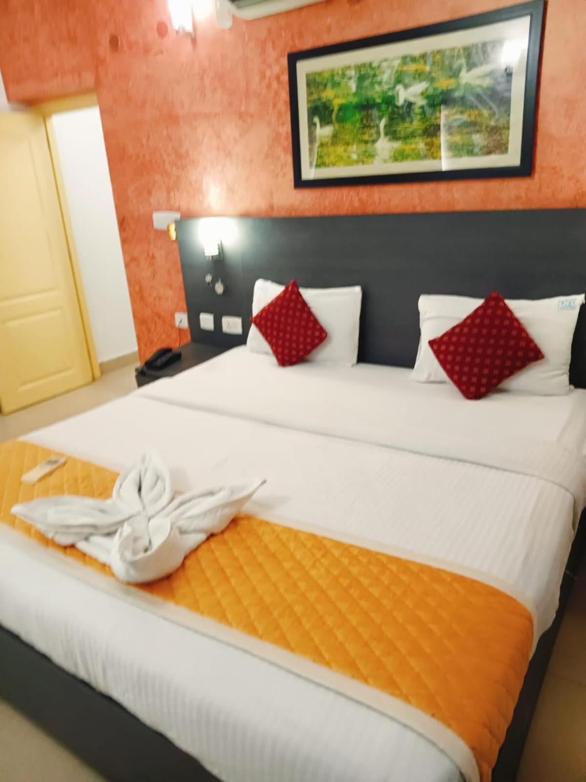 Stayeasy Tiruvanmiyur Chennai Ngoại thất bức ảnh