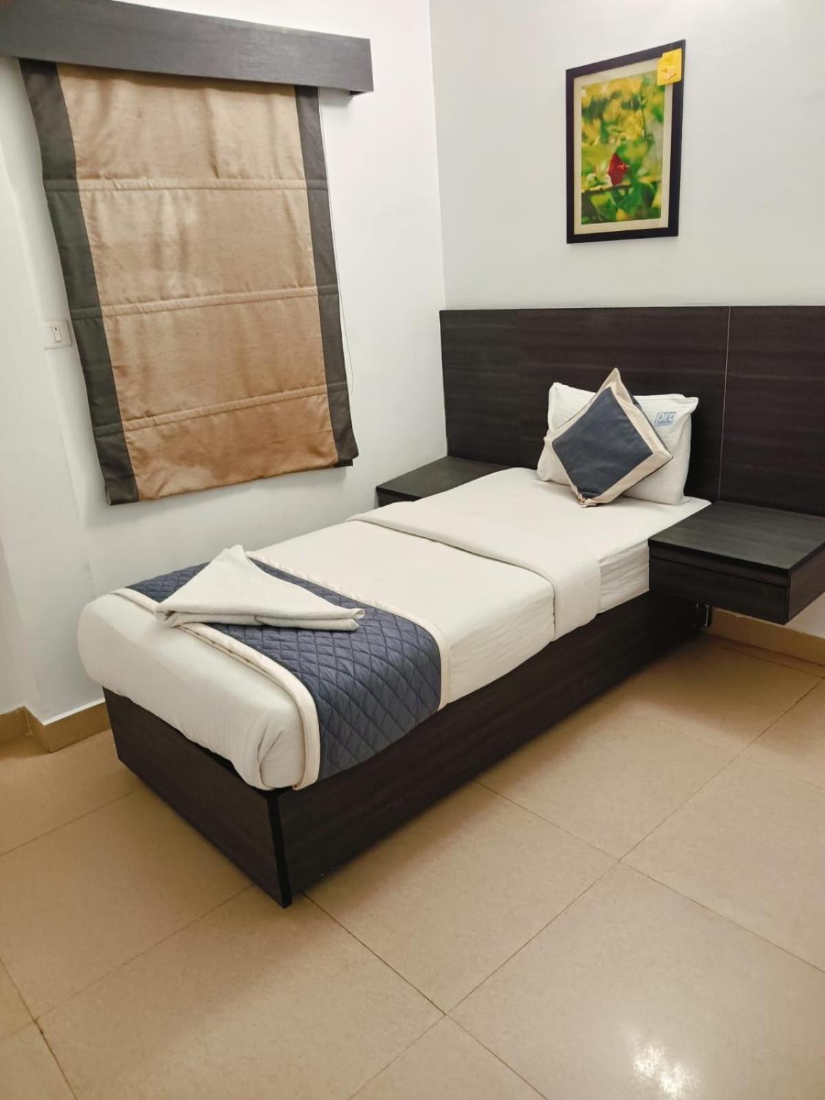 Stayeasy Tiruvanmiyur Chennai Ngoại thất bức ảnh