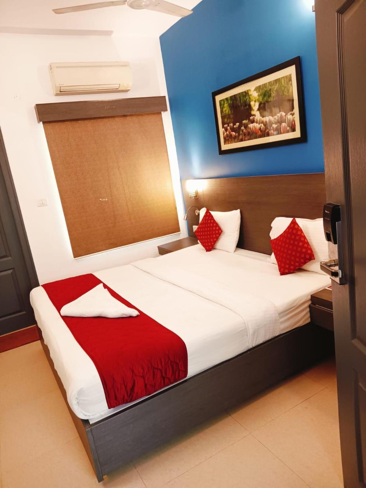 Stayeasy Tiruvanmiyur Chennai Ngoại thất bức ảnh
